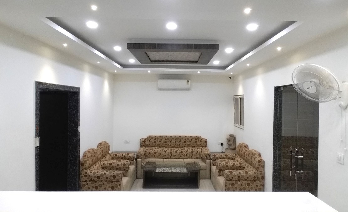 Welcome to Hotel Solitaire Inn